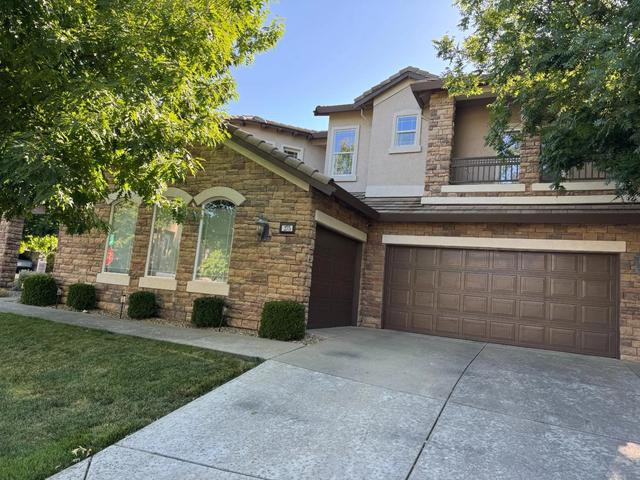 275 Hawkcrest Cir, Sacramento, CA 95835