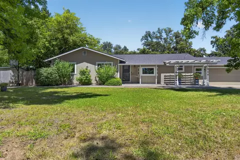 8833 Elm Ave, Orangevale, CA 95662