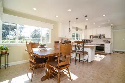 Dining - 8720 Tavernor Rd, Wilton, CA 95693 photo 1 of 2