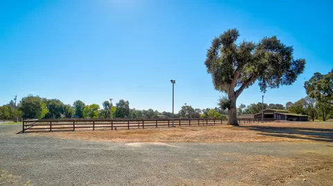 Exterior - 8720 Tavernor Rd, Wilton, CA 95693 photo 21 of 23