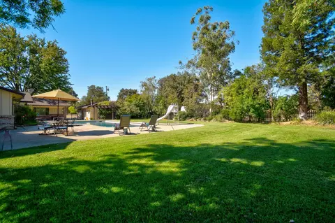 Exterior - 8720 Tavernor Rd, Wilton, CA 95693 photo 6 of 23