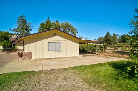 Exterior - 8720 Tavernor Rd, Wilton, CA 95693 photo 4 of 23