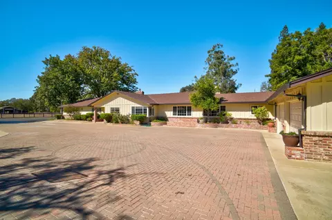 Exterior - 8720 Tavernor Rd, Wilton, CA 95693 photo 3 of 23