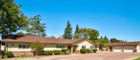 8720 Tavernor Rd, Wilton, CA 95693