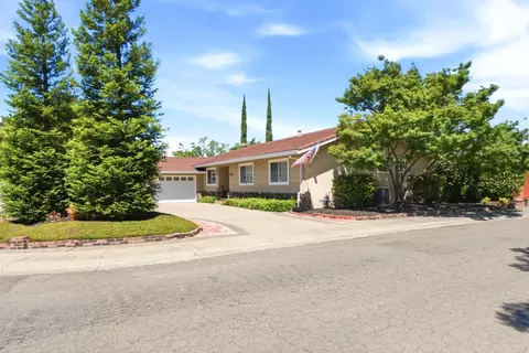 Exterior - 6401 Teal Way, Carmichael, CA 95608 photo 2 of 11