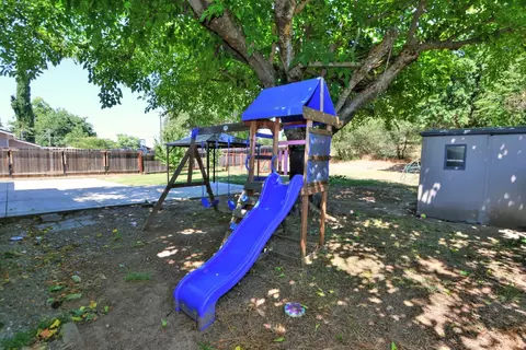 Exterior - 7016 Bobby St, Orangevale, CA 95662 photo 11 of 16