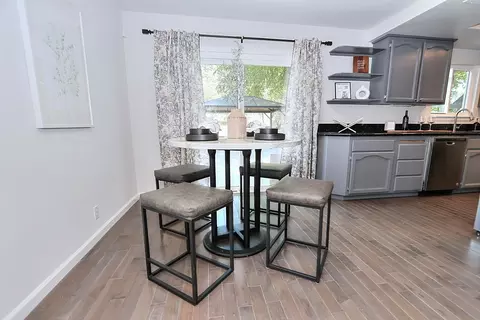 Dining - 7016 Bobby St, Orangevale, CA 95662 photo 4 of 5