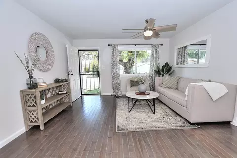 Living - 7016 Bobby St, Orangevale, CA 95662 photo 2 of 7
