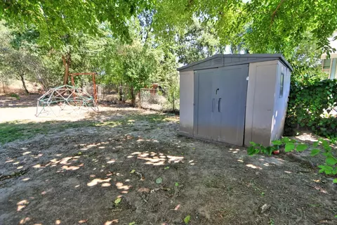 Exterior - 7016 Bobby St, Orangevale, CA 95662 photo 14 of 16