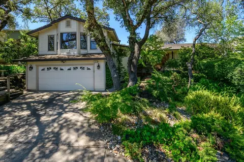 3165 Oakwood Rd, Cameron Park, CA 95682