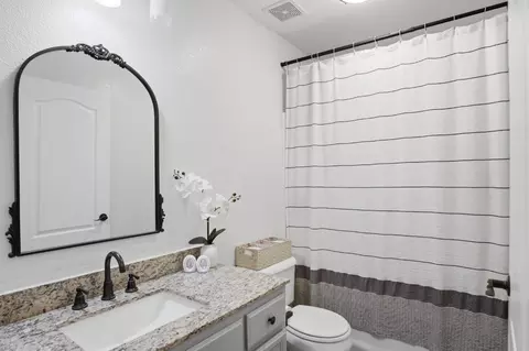 Bath - 617 Brittany Way, Merced, CA 95341 photo 2 of 2