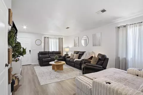 Living - 617 Brittany Way, Merced, CA 95341 photo 1 of 1
