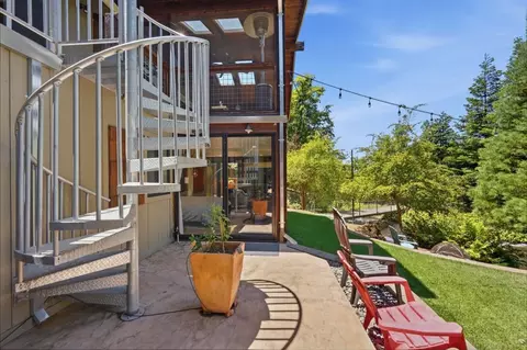 Exterior - 571 Tanner Ct, Murphys, CA 95247 photo 10 of 25
