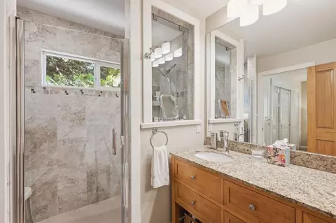 Bath - 571 Tanner Ct, Murphys, CA 95247 photo 2 of 5