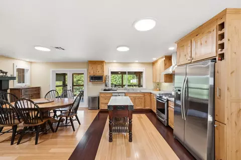 Kitchen - 571 Tanner Ct, Murphys, CA 95247 photo 2 of 3