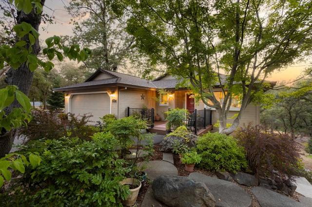 4260 Meadow Glen Rd, Auburn, CA 95602