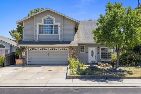 304 Cassidy Ct, Modesto, CA 95356
