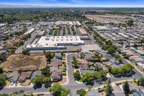 304 Cassidy Ct, Modesto, CA 95356 photo 48