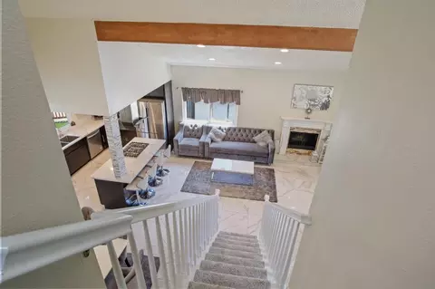 Entry Way - 685 Bennington Ave, Turlock, CA 95382 photo 3 of 4