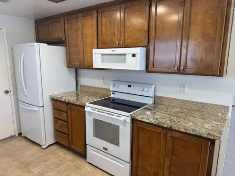 Kitchen - 3625 N Veneman Ave, Modesto, CA 95356 photo 3 of 3