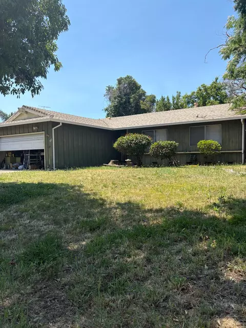 5032 Sky Pkwy, Sacramento, CA 95823