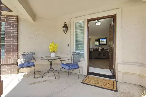 Exterior - 116 Evergreen Dr, Lodi, CA 95242 photo 2 of 11