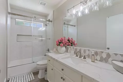 Bath - 116 Evergreen Dr, Lodi, CA 95242 photo 1 of 6