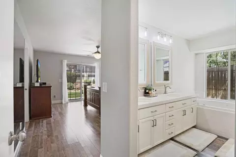Entry Way - 116 Evergreen Dr, Lodi, CA 95242 photo 3 of 3