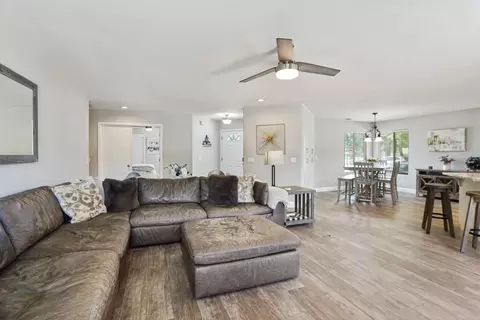 Living - 116 Evergreen Dr, Lodi, CA 95242 photo 3 of 3