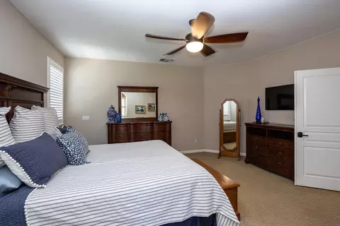 Bedroom - 2713 Veneto Dr, Modesto, CA 95356 photo 2 of 4