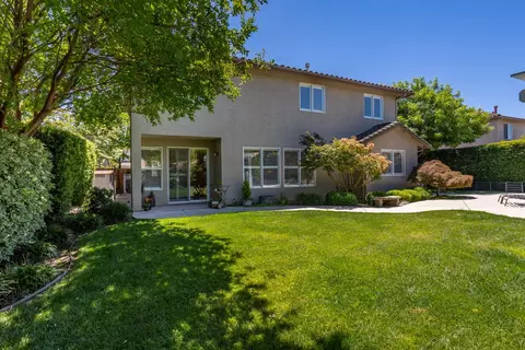 Exterior - 2713 Veneto Dr, Modesto, CA 95356 photo 4 of 10