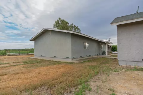 Exterior - 1581 W Cardella Rd, Merced, CA 95348 photo 7 of 7