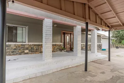 Exterior - 1581 W Cardella Rd, Merced, CA 95348 photo 5 of 7