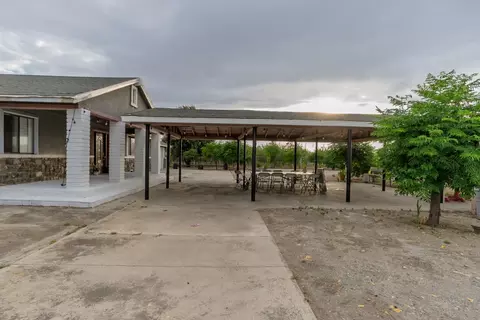 Exterior - 1581 W Cardella Rd, Merced, CA 95348 photo 3 of 7