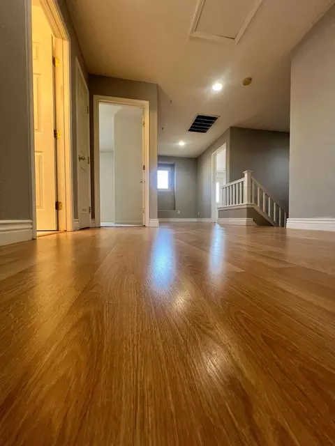 Entry Way - 4309 Hazelnut Dr, Modesto, CA 95356 photo 4 of 5