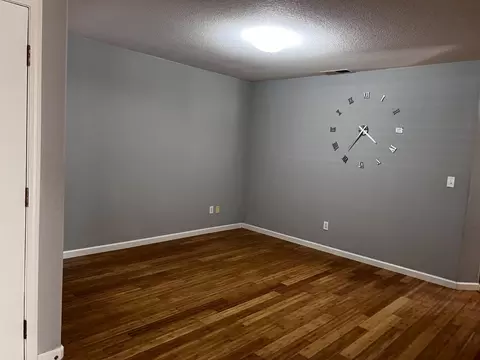 Living - 4309 Hazelnut Dr, Modesto, CA 95356 photo 1 of 7