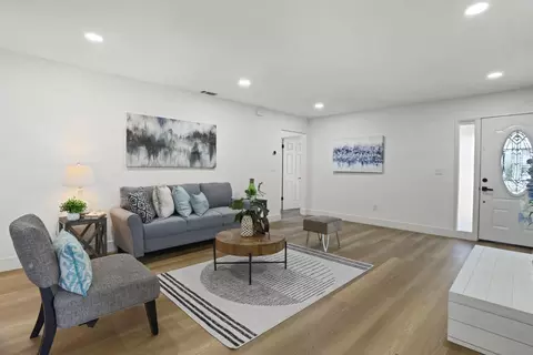 Living - 351 Alpine Dr, Merced, CA 95340 photo 3 of 6
