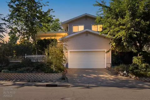 204 Celesta Dr, Grass Valley, CA 95945