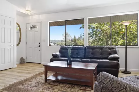 204 Celesta Dr, Grass Valley, CA 95945 photo 11