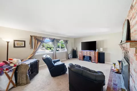 Living - 4625 Jan Dr, Carmichael, CA 95608 photo 1 of 3