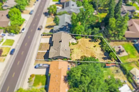 View/Area - 4625 Jan Dr, Carmichael, CA 95608 photo 2 of 8