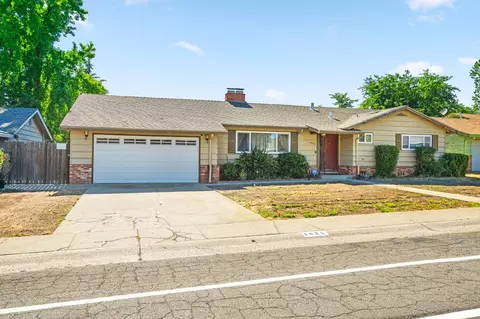 Exterior - 4625 Jan Dr, Carmichael, CA 95608 photo 2 of 9