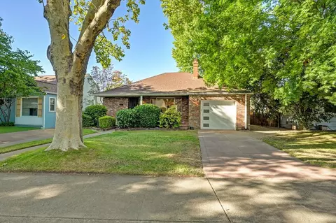 1881 7th Ave, Sacramento, CA 95818
