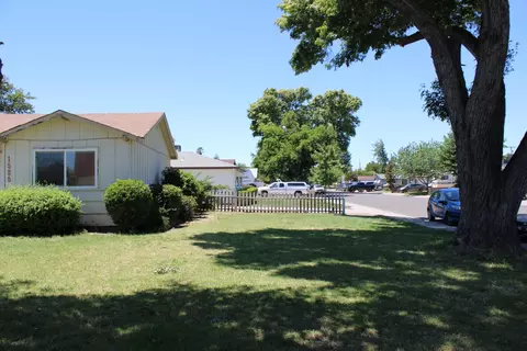 Exterior - 1525 Franklin Ave, Tracy, CA 95376 photo 11 of 14