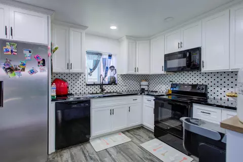 Kitchen - 441 Ryder Way, Modesto, CA 95351 photo 1 of 2