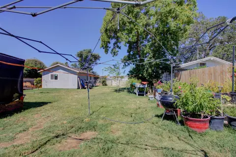Exterior - 441 Ryder Way, Modesto, CA 95351 photo 6 of 11