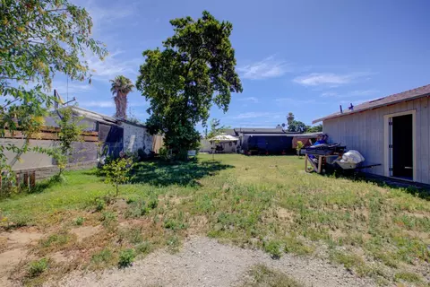 Exterior - 441 Ryder Way, Modesto, CA 95351 photo 9 of 11