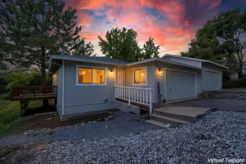 23198 Lone Pine Dr, Auburn, CA 95602