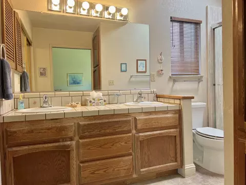 Bath - 3716 Merrifield Ave, Modesto, CA 95356 photo 1 of 3