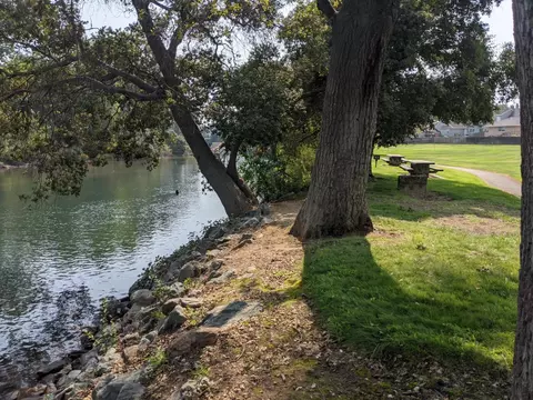 View/Area - 1019 Miwok Dr, Lodi, CA 95240 photo 3 of 6